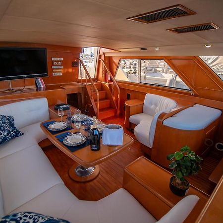 Master&Commander Hotell Valencia Exteriör bild