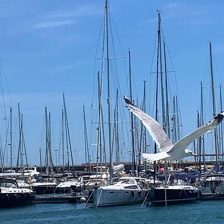 Master&Commander Hotell Valencia Exteriör bild