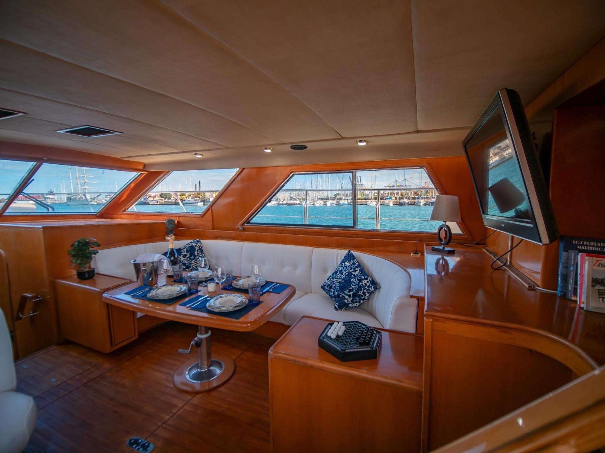 Master&Commander Hotell Valencia Exteriör bild